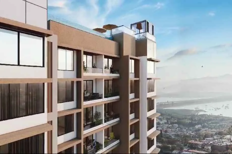 EV 9 Square Vashi – sea-facing infinity sky pool